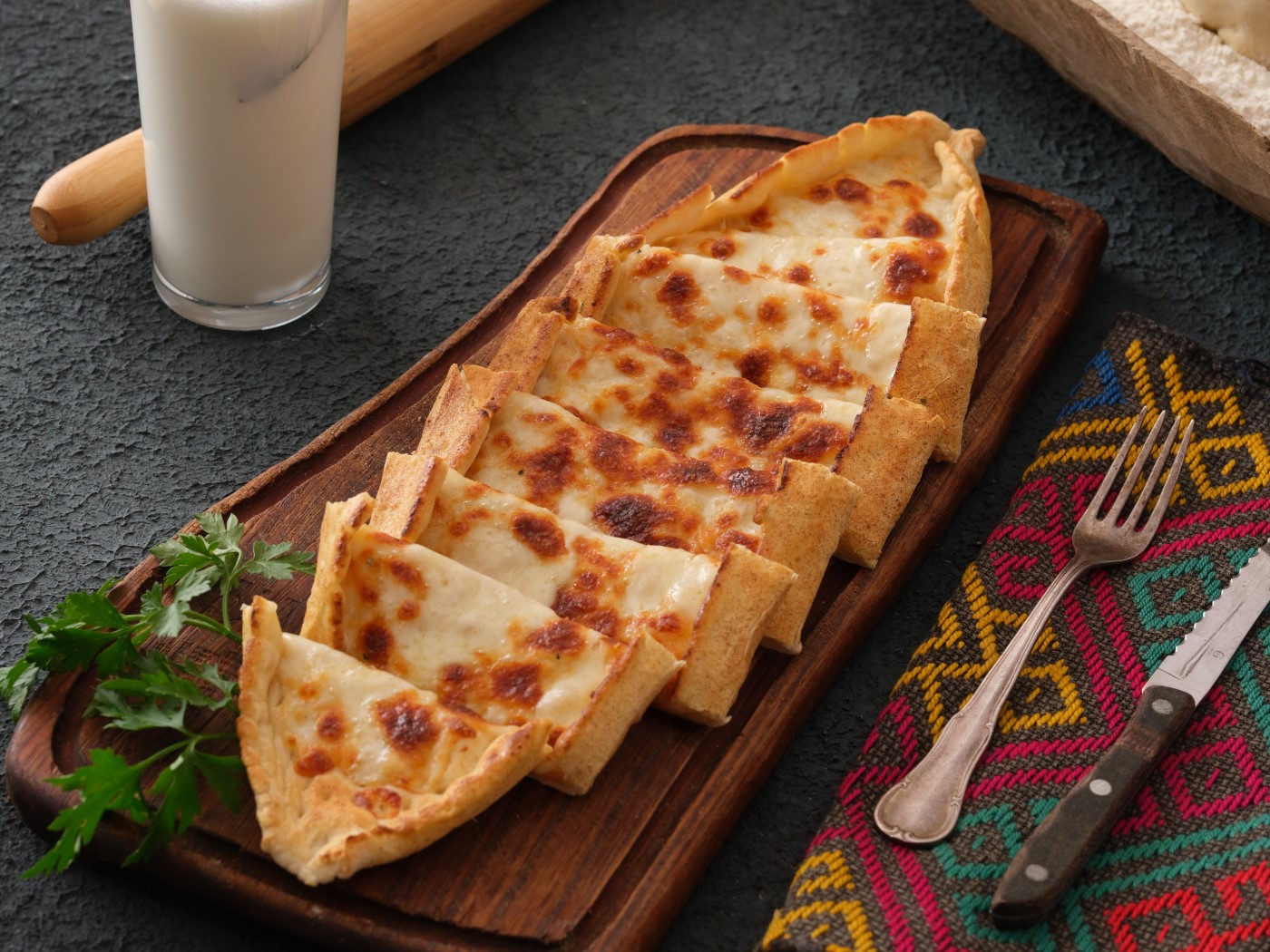 CHEESE PIDE